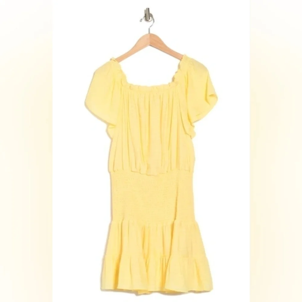 BCBGeneration Off The Shoulder Dress in Pale Banana - Picture 6 of 10